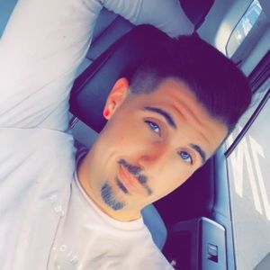 Meet your Posher, Seth